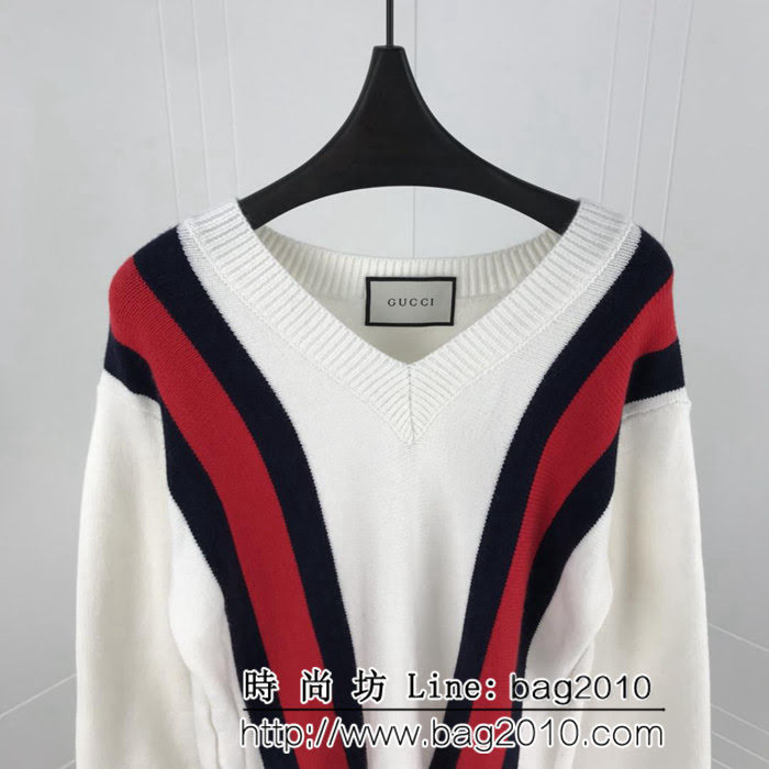 GUCCI古馳 18ss秋冬新款V領毛衣 兩側經典配色 採用羊毛混紡面料 舒適柔軟 高版本男女同款 ydi2446